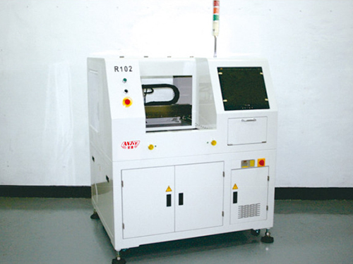 自动裁板机MODEL：R102